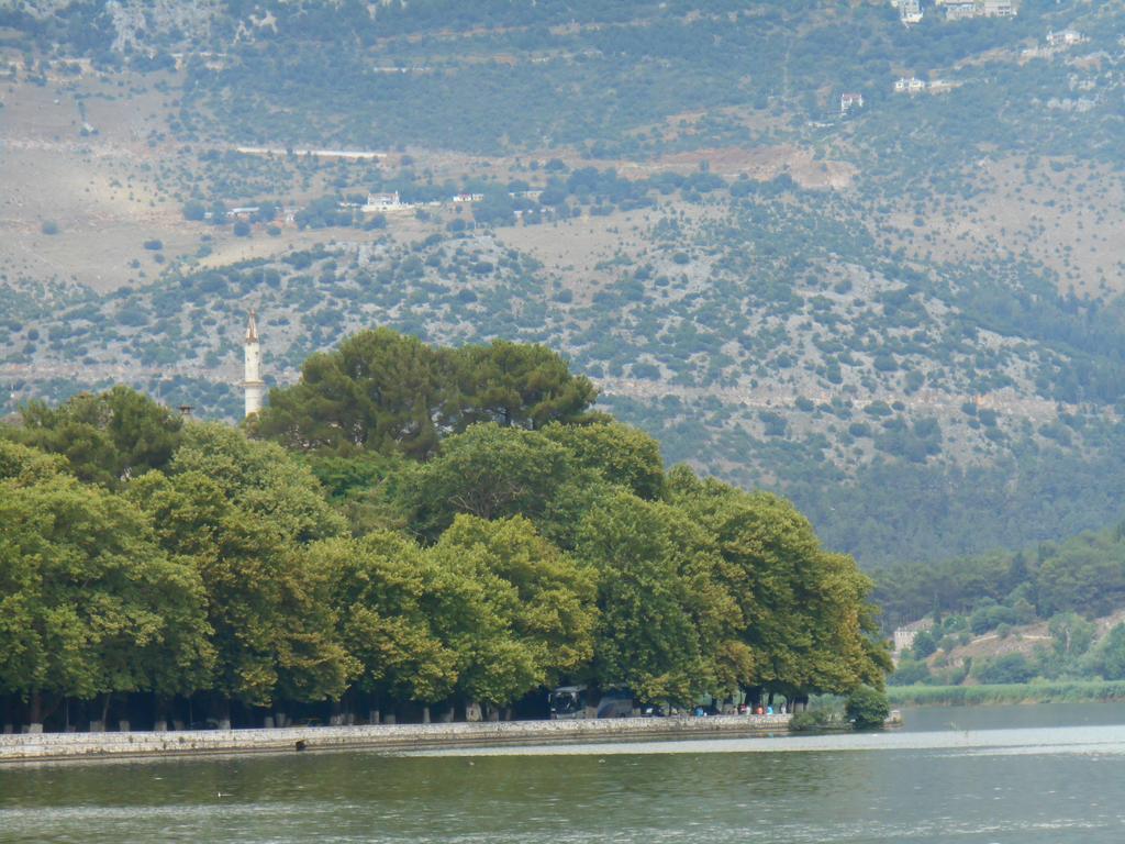 Siarava Hotel Ioannina Bagian luar foto